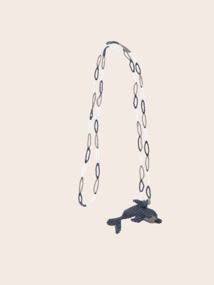 COLLAR DELFIN GRIS